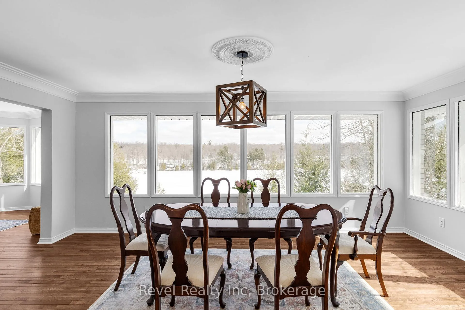 Photo 12 of 75 Silver Point Drive, Seguin — HOMEH