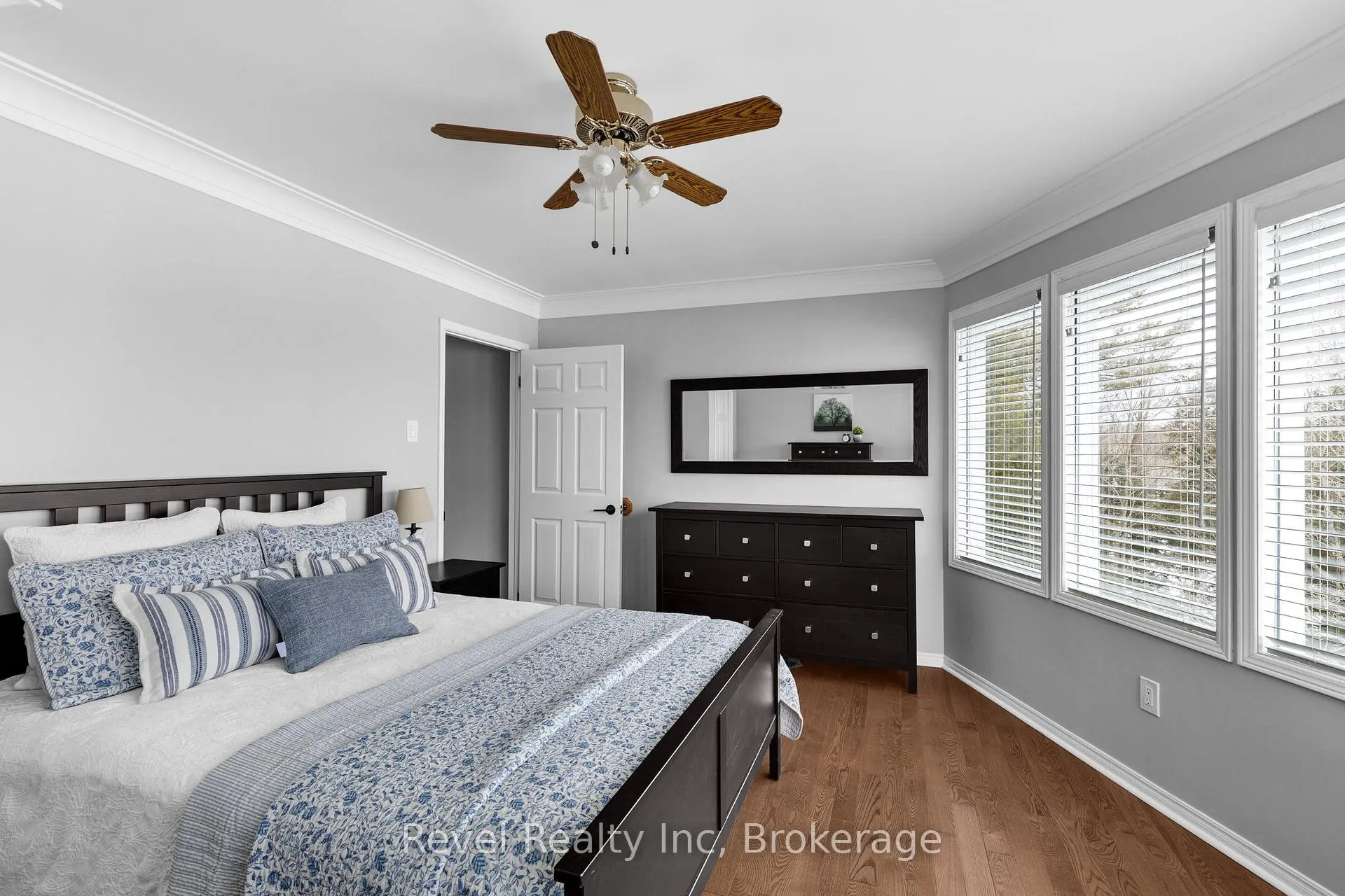 Photo 17 of 75 Silver Point Drive, Seguin — HOMEH