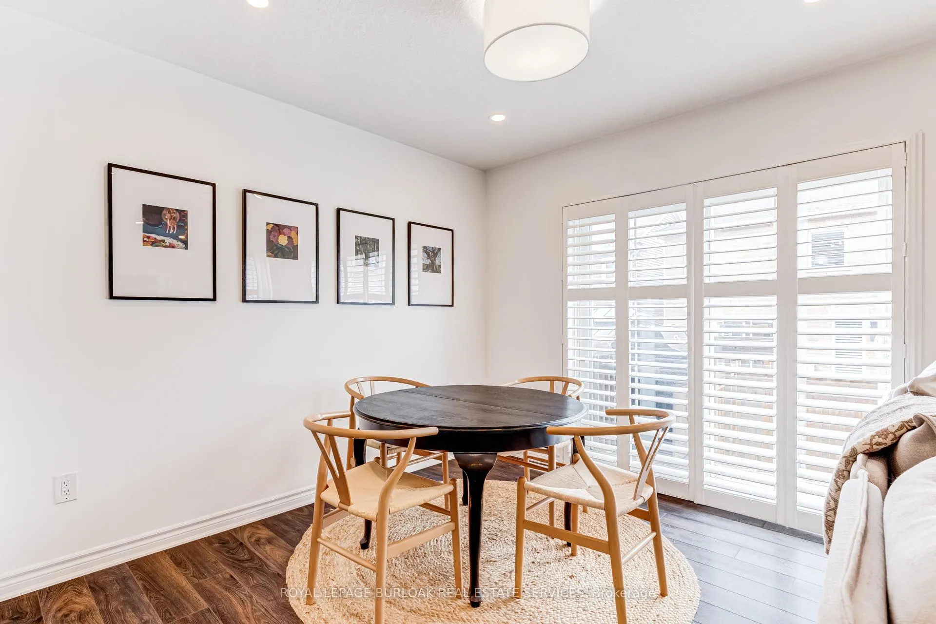 Photo 17 of 137 McMonies Drive, Hamilton, Waterdown — HOMEH