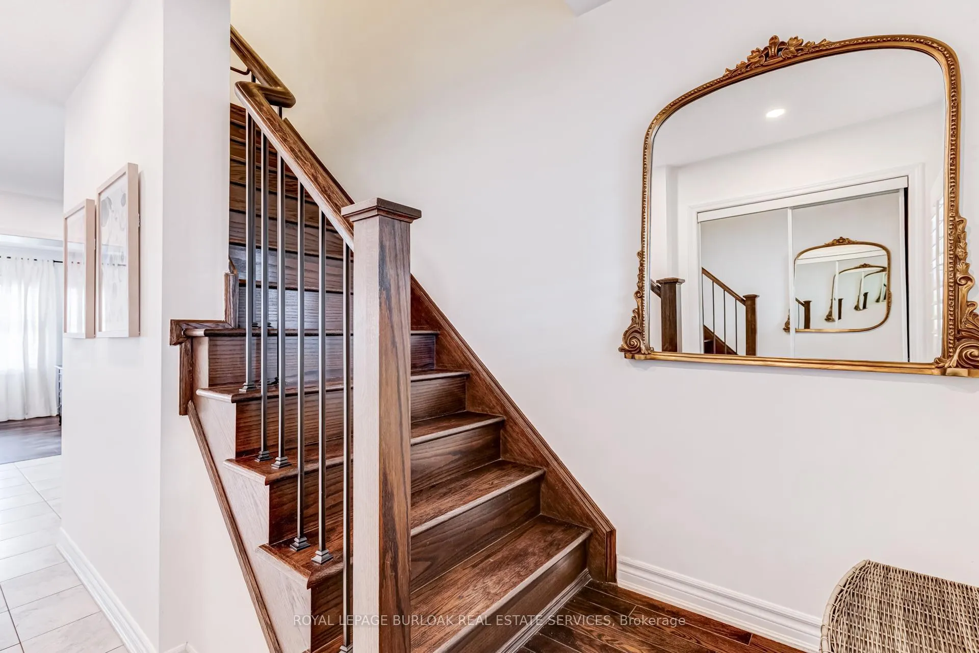 Photo 25 of 137 McMonies Drive, Hamilton, Waterdown — HOMEH