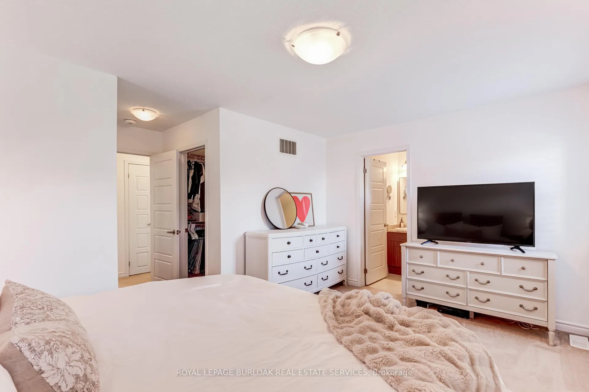 Photo 30 of 137 McMonies Drive, Hamilton, Waterdown — HOMEH