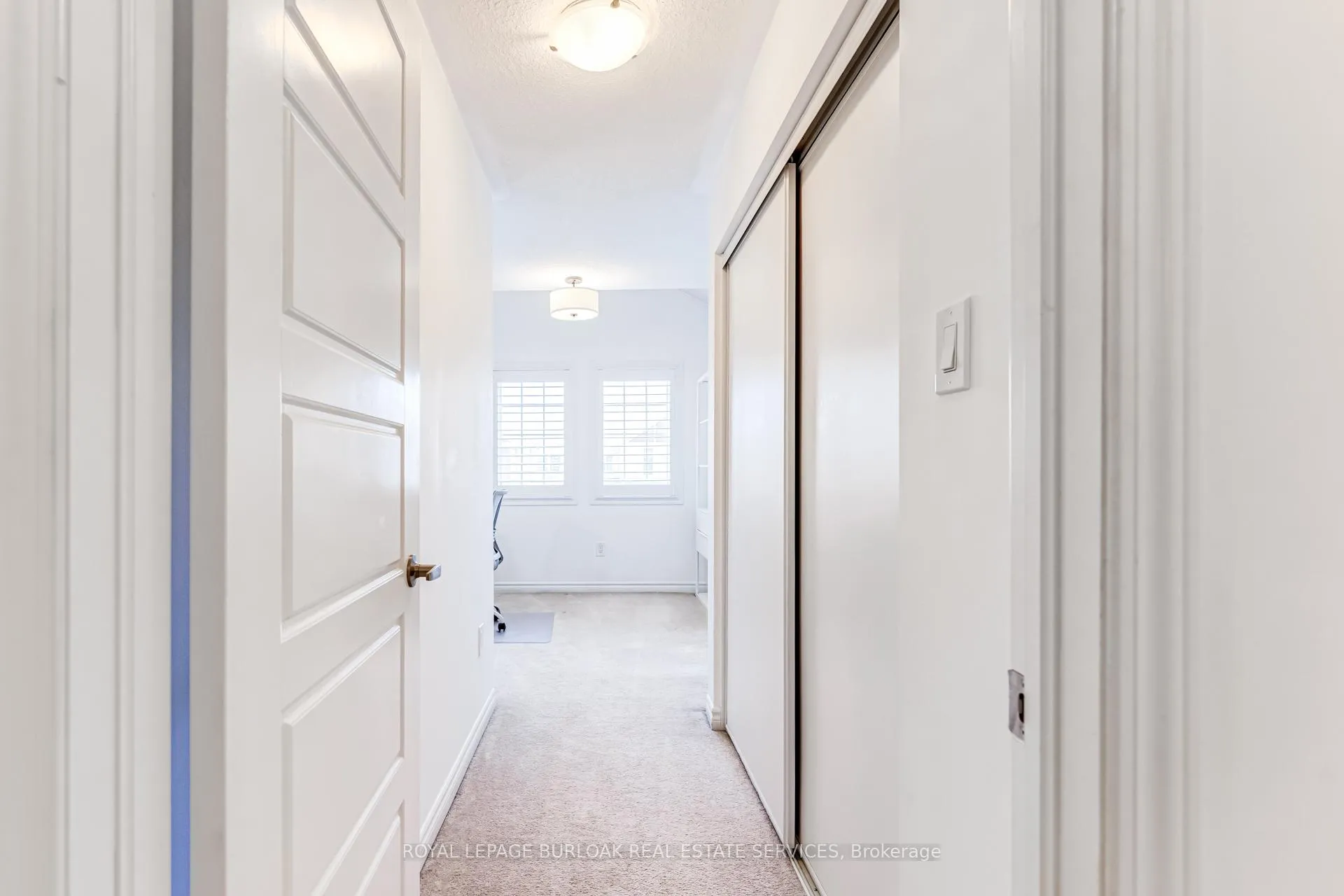 Photo 34 of 137 McMonies Drive, Hamilton, Waterdown — HOMEH