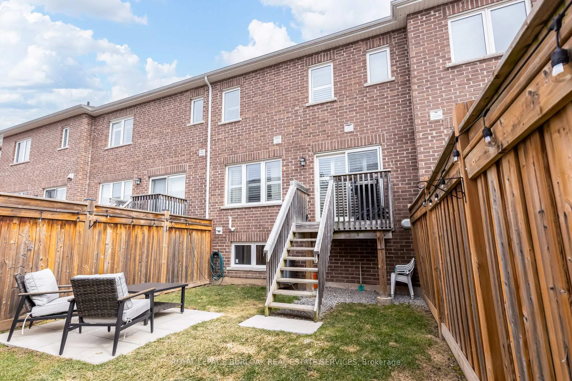 Photo 42 of 137 McMonies Drive, Hamilton, Waterdown — HOMEH