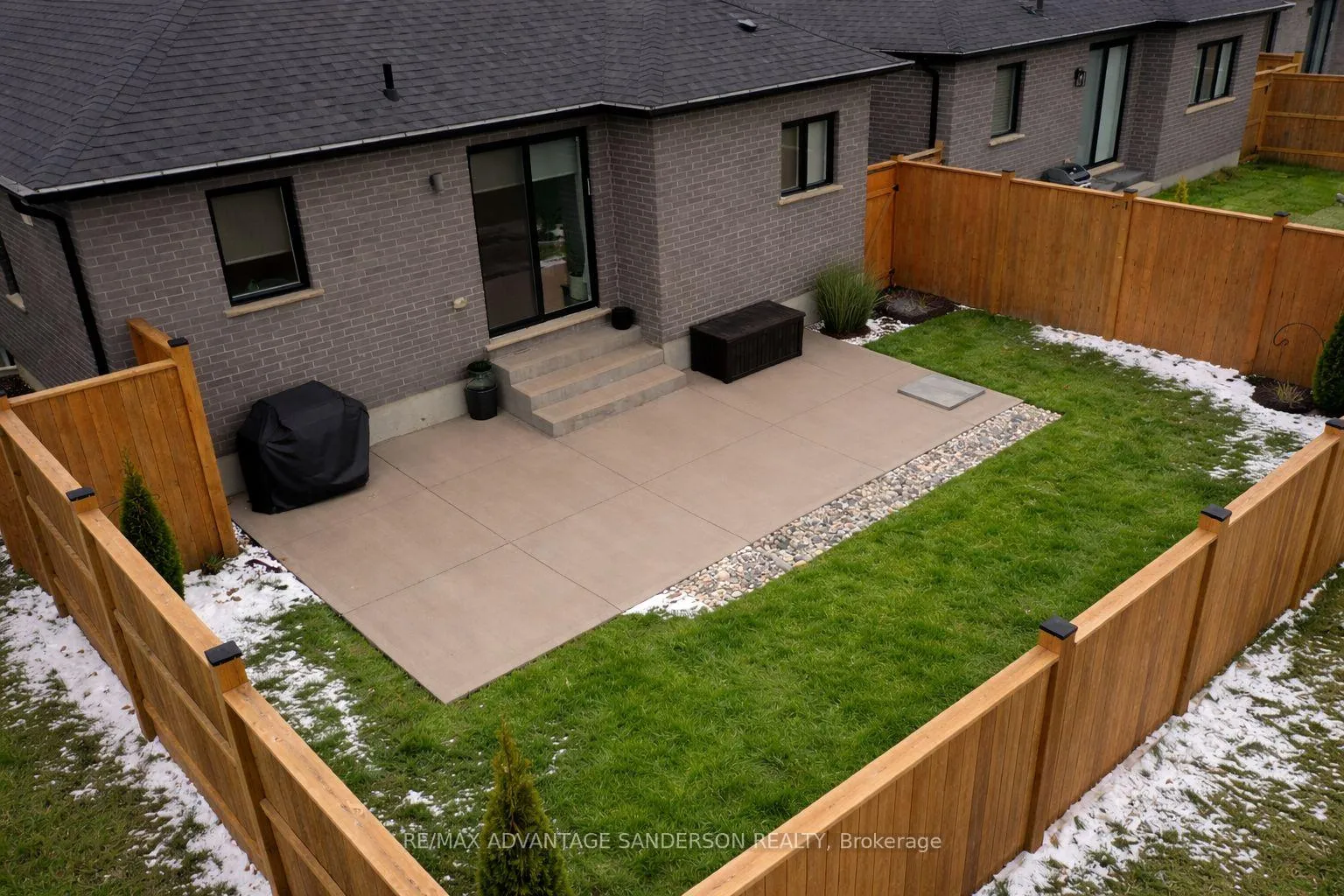 Photo 6 of Unit 30, 383 Daventry Way, Middlesex Centre, Komoka — HOMEH