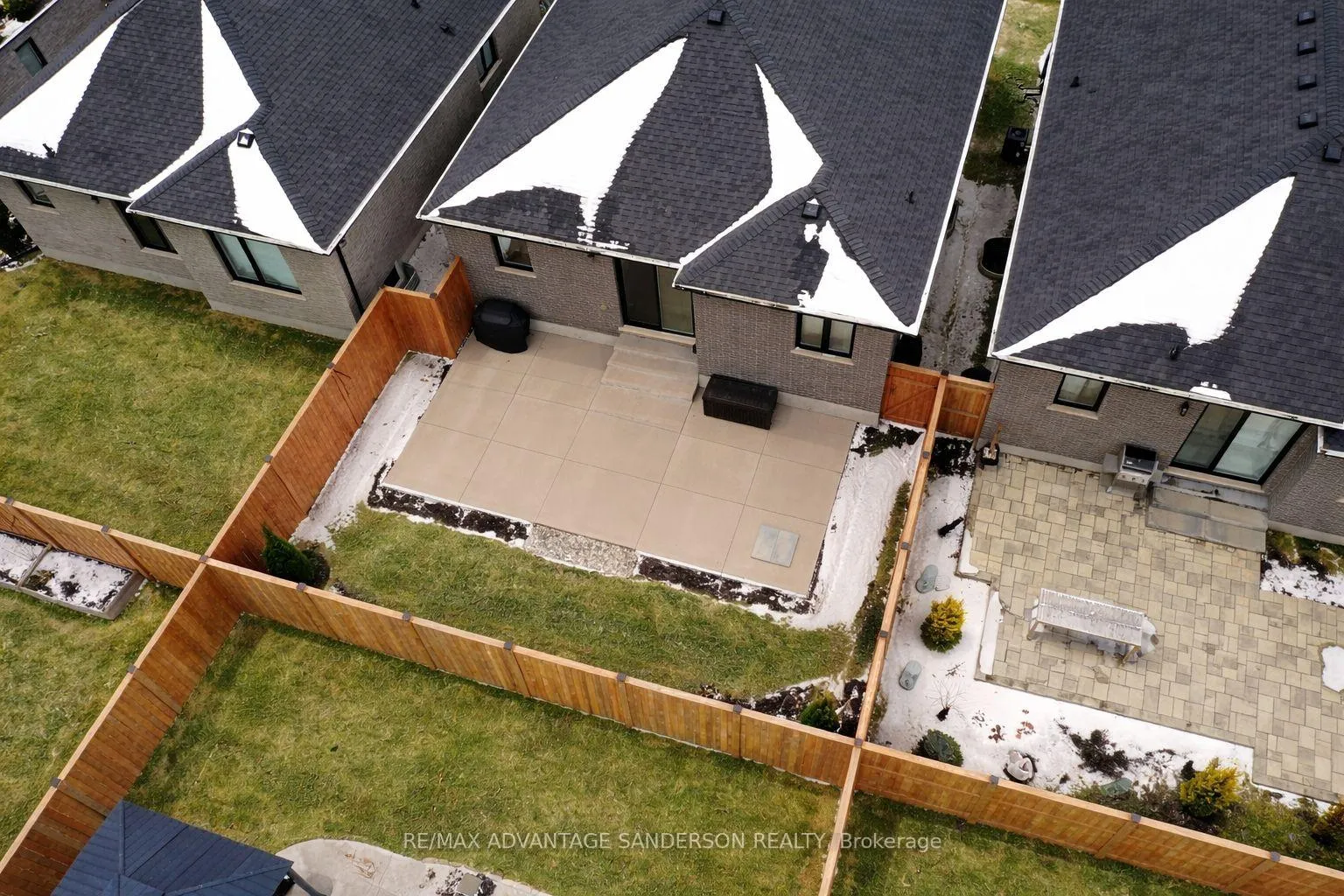 Photo 7 of Unit 30, 383 Daventry Way, Middlesex Centre, Komoka — HOMEH