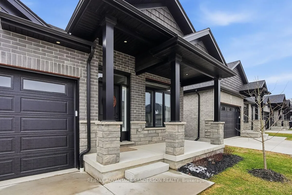 Photo 10 of Unit 30, 383 Daventry Way, Middlesex Centre, Komoka — HOMEH