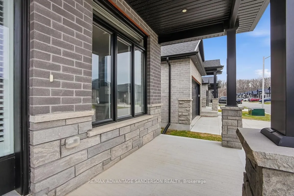 Photo 12 of Unit 30, 383 Daventry Way, Middlesex Centre, Komoka — HOMEH