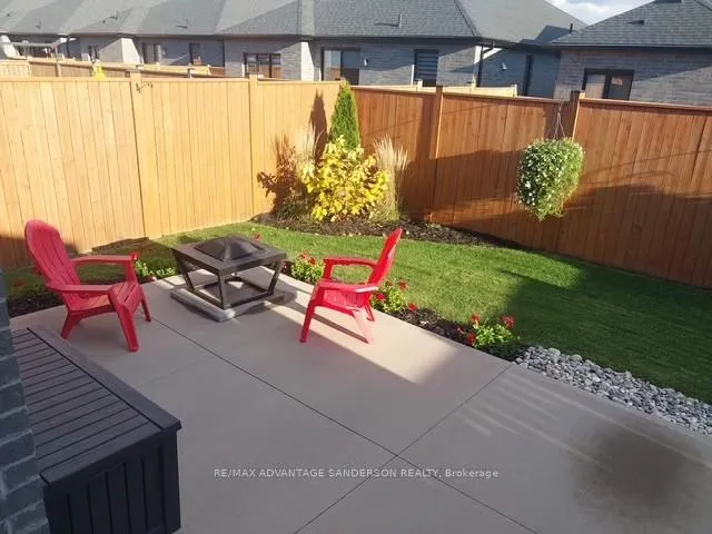 Photo 20 of Unit 30, 383 Daventry Way, Middlesex Centre, Komoka — HOMEH