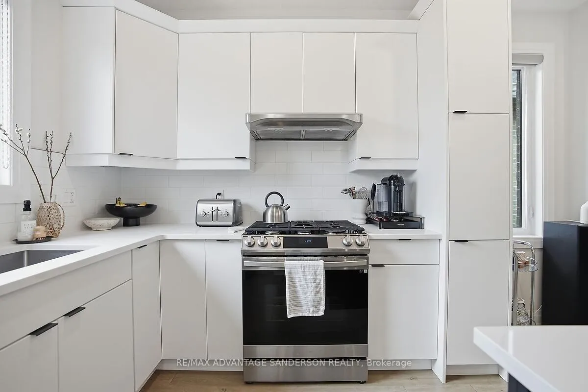 Photo 27 of Unit 30, 383 Daventry Way, Middlesex Centre, Komoka — HOMEH