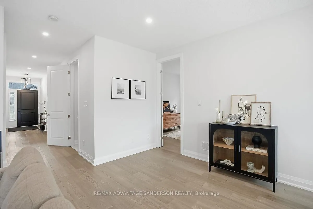 Photo 31 of Unit 30, 383 Daventry Way, Middlesex Centre, Komoka — HOMEH