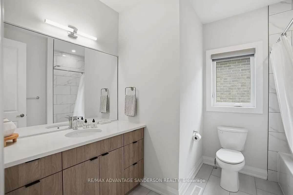 Photo 39 of Unit 30, 383 Daventry Way, Middlesex Centre, Komoka — HOMEH