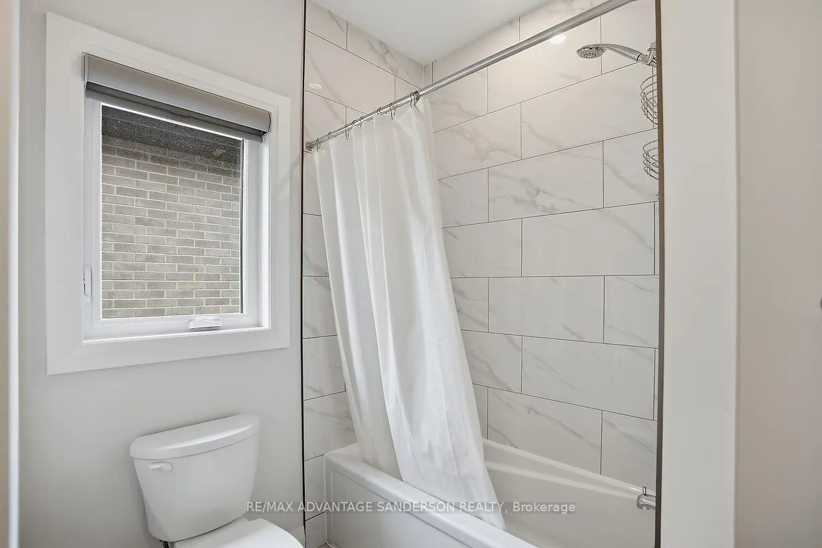 Photo 40 of Unit 30, 383 Daventry Way, Middlesex Centre, Komoka — HOMEH