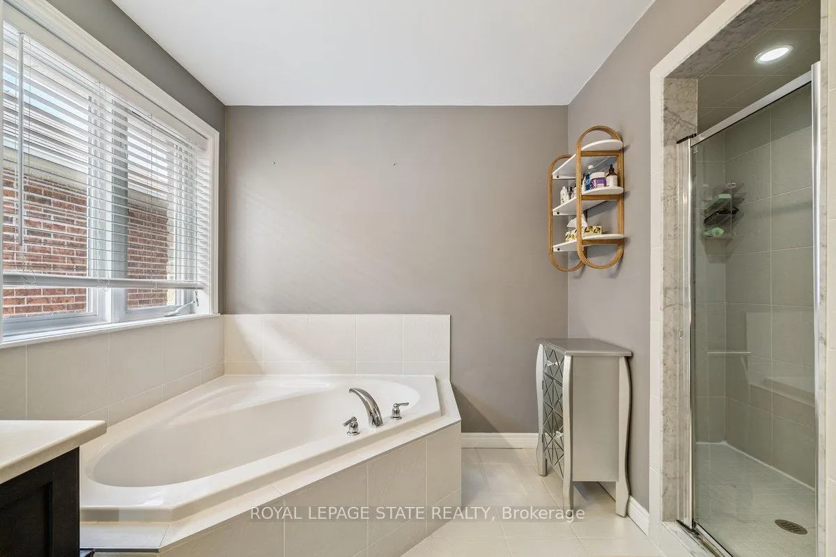 Photo 25 of 77 Peach Tree Lane, Grimsby, Grimsby East — HOMEH