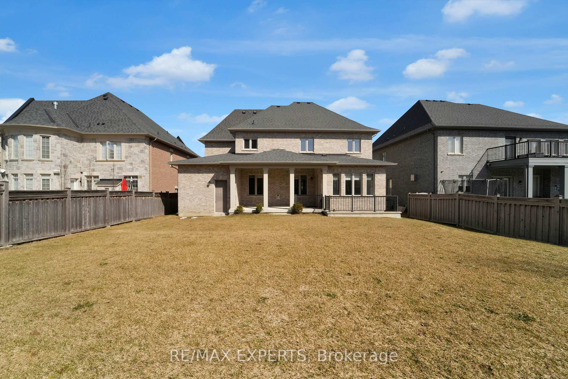 Photo 44 of 52 Skyline Trail, King, Nobleton — HOMEH