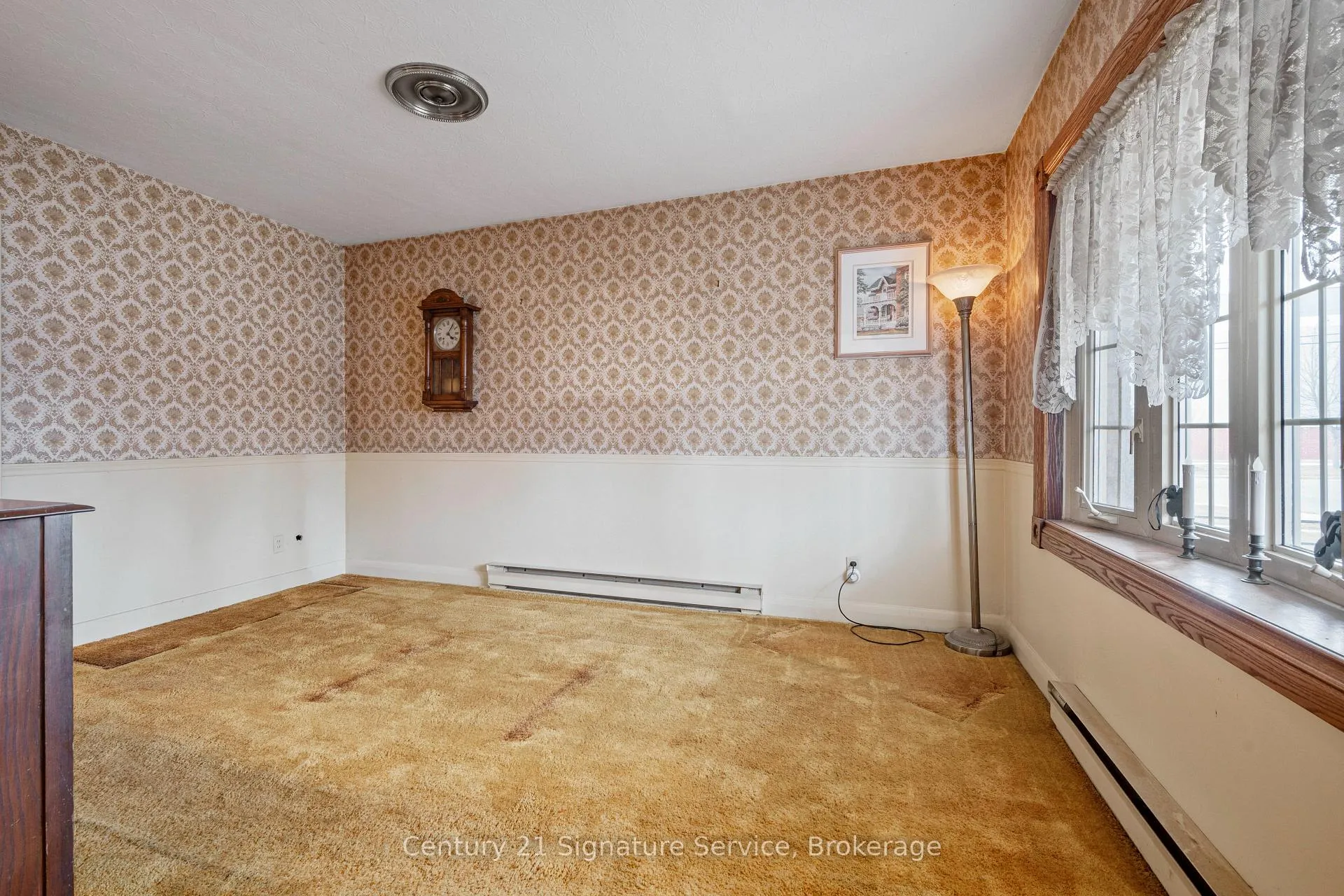 Photo 4 of 83 Elma Street, Etobicoke, Mimico — HOMEH