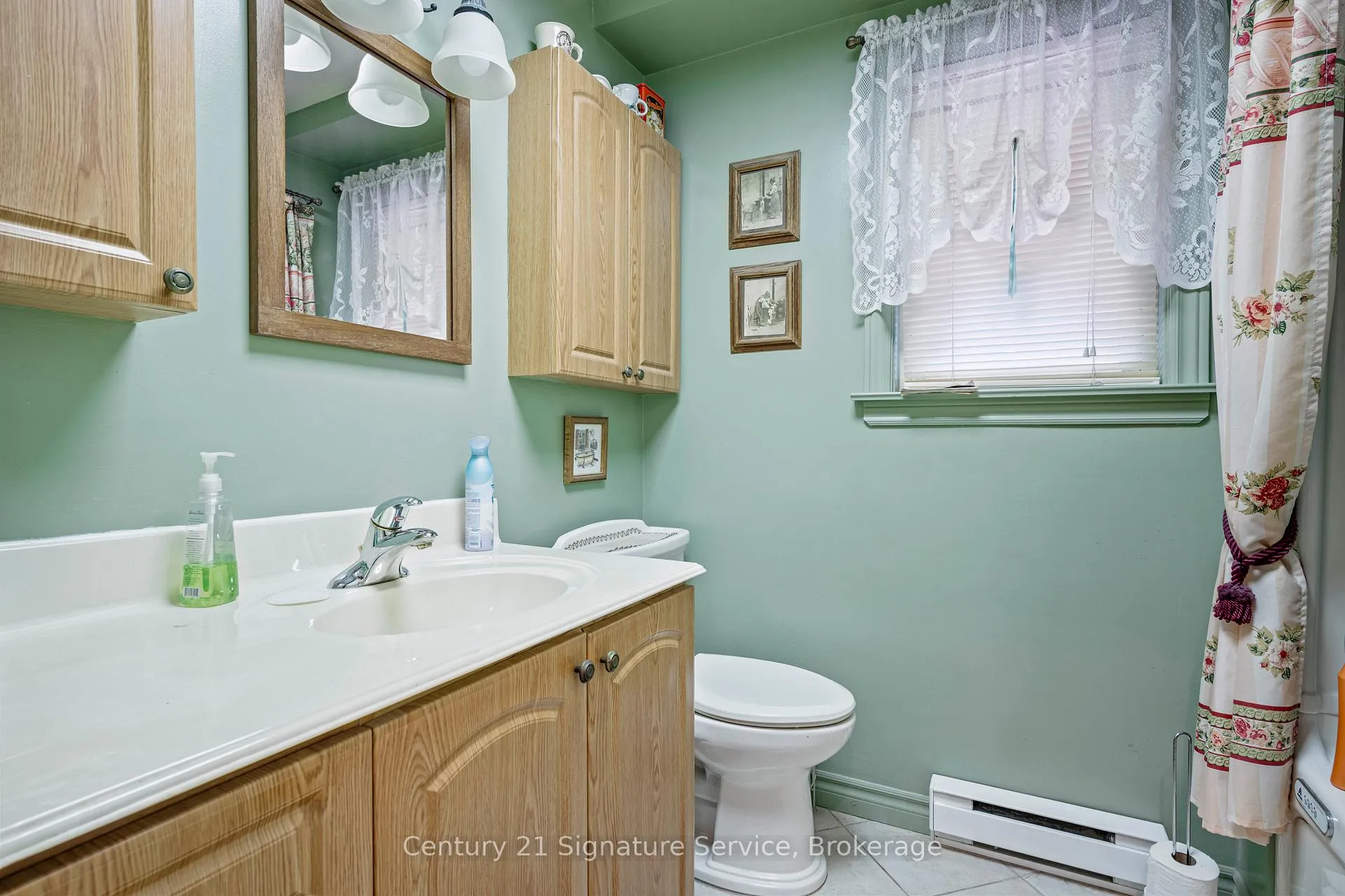 Photo 9 of 83 Elma Street, Etobicoke, Mimico — HOMEH