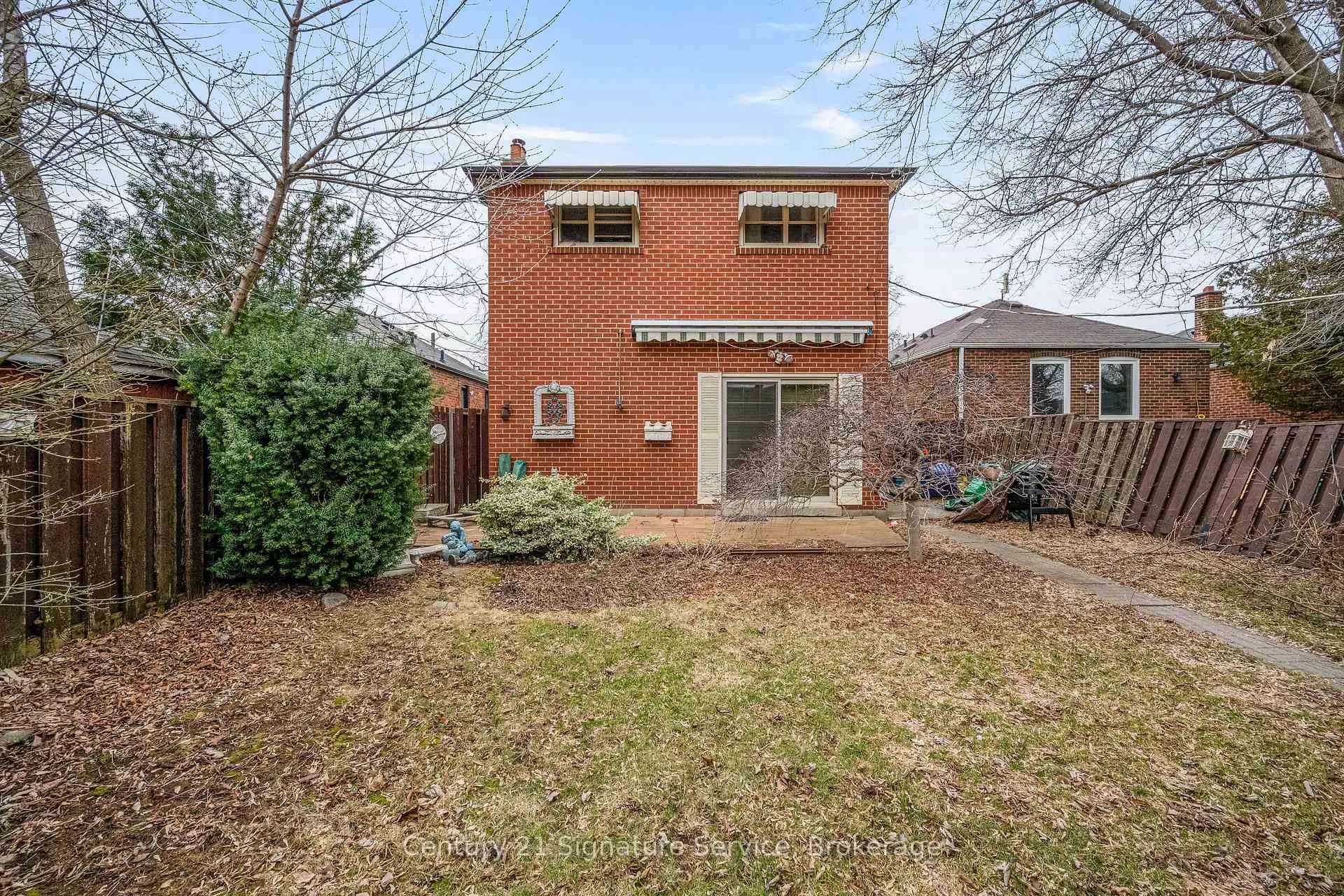 Photo 23 of 83 Elma Street, Etobicoke, Mimico — HOMEH