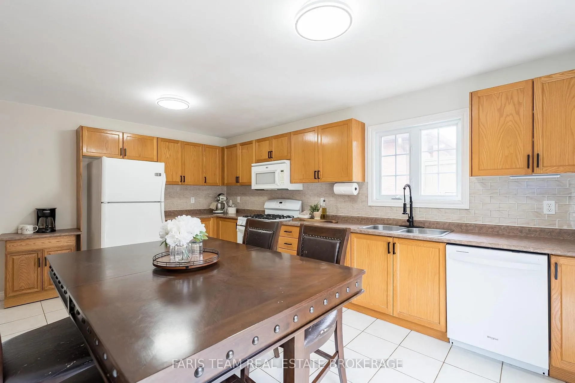 Photo 8 of 1004 Leslie Drive, Innisfil, Alcona — HOMEH