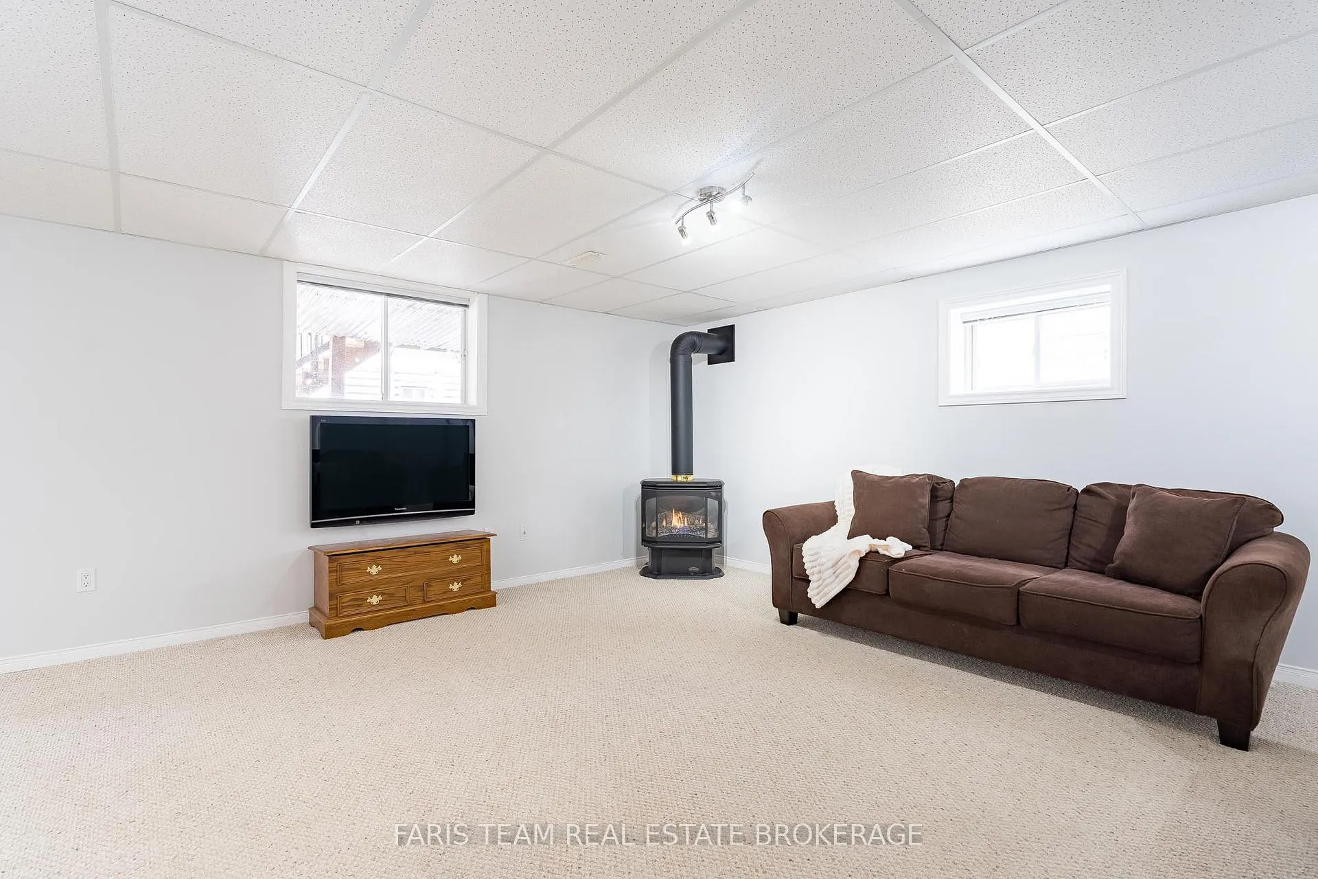 Photo 18 of 1004 Leslie Drive, Innisfil, Alcona — HOMEH