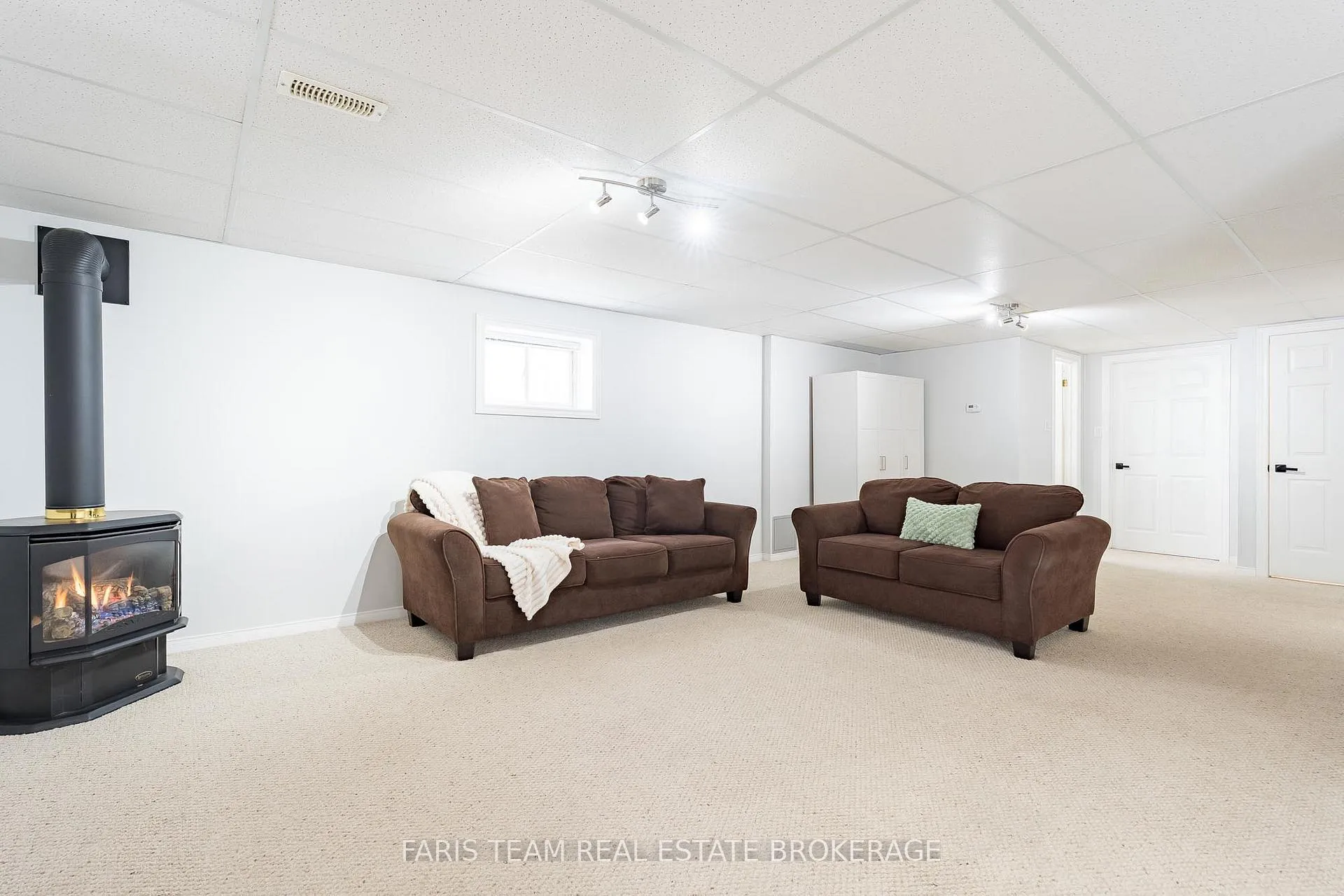 Photo 19 of 1004 Leslie Drive, Innisfil, Alcona — HOMEH