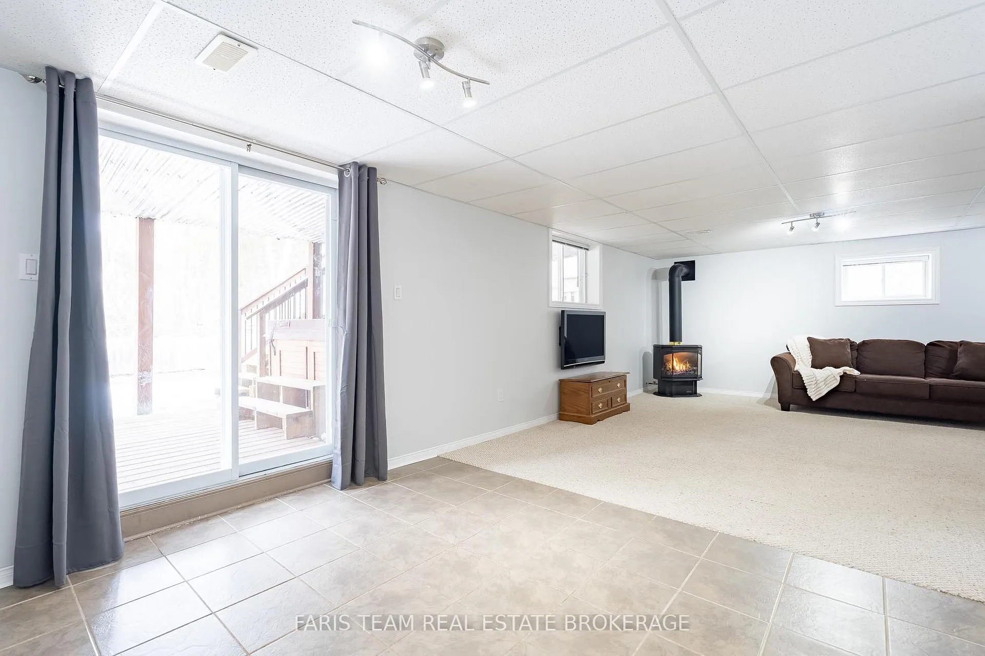 Photo 21 of 1004 Leslie Drive, Innisfil, Alcona — HOMEH