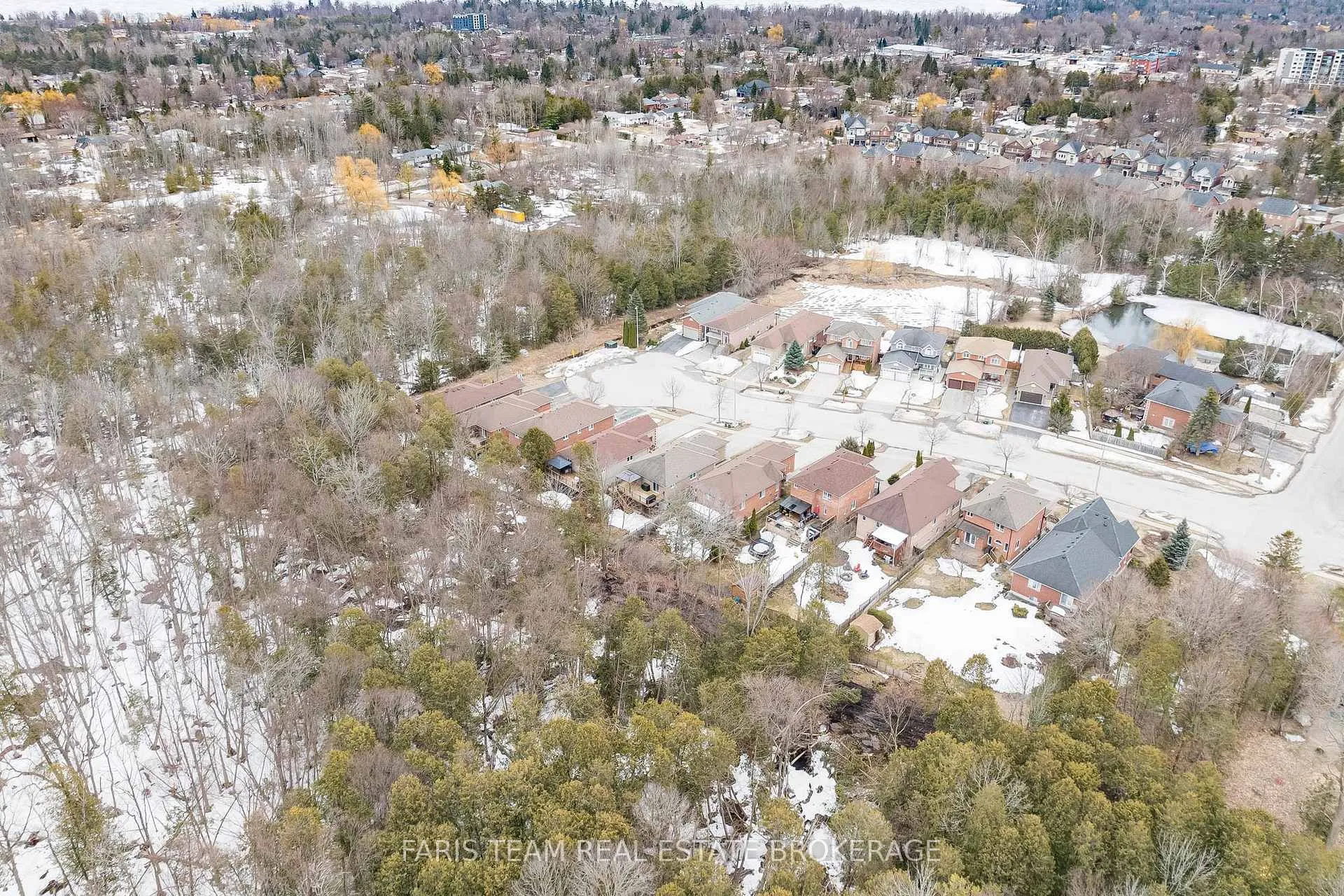 Photo 35 of 1004 Leslie Drive, Innisfil, Alcona — HOMEH