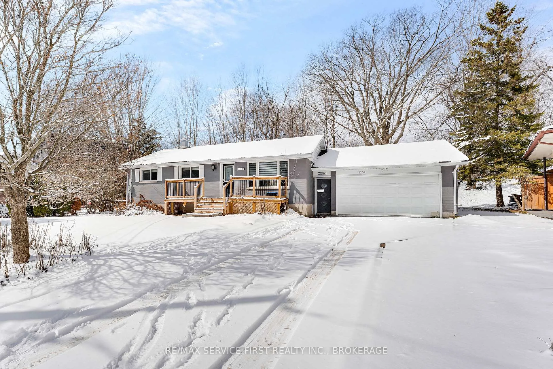 Photo 1 of 1209 Lincoln Drive, Kingston, South of Taylor-Kidd Blvd — HOMEH