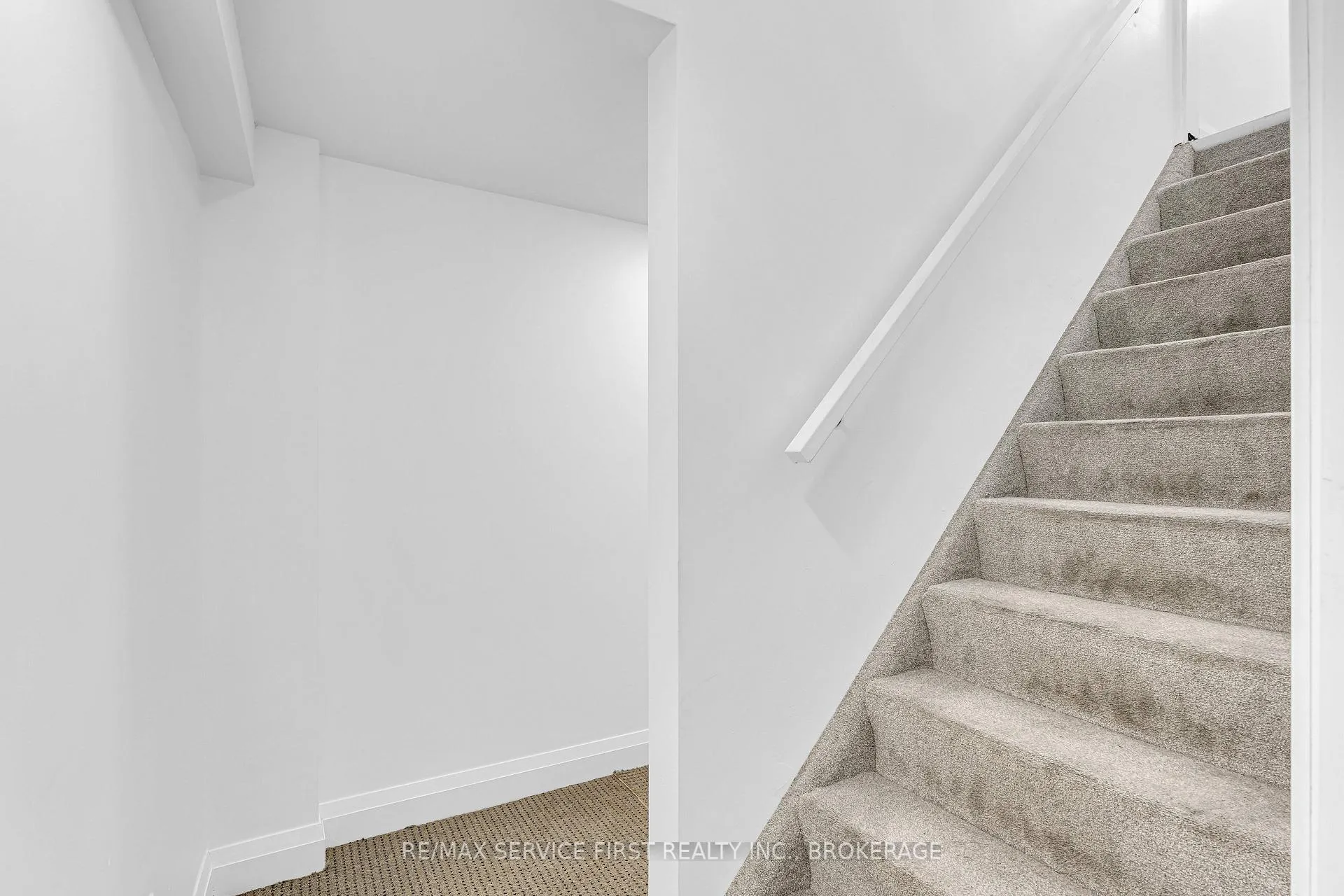 Photo 24 of 1209 Lincoln Drive, Kingston, South of Taylor-Kidd Blvd — HOMEH