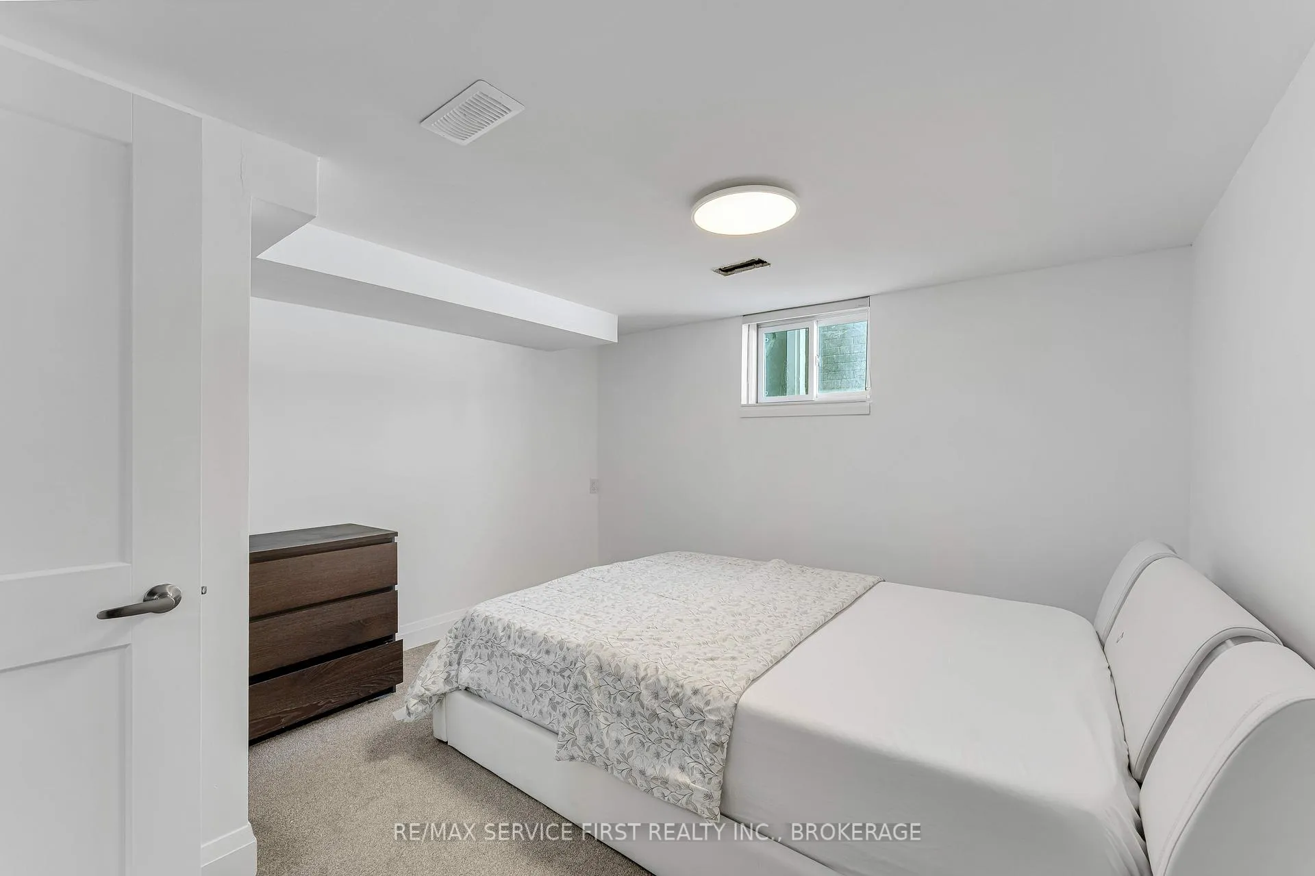 Photo 36 of 1209 Lincoln Drive, Kingston, South of Taylor-Kidd Blvd — HOMEH