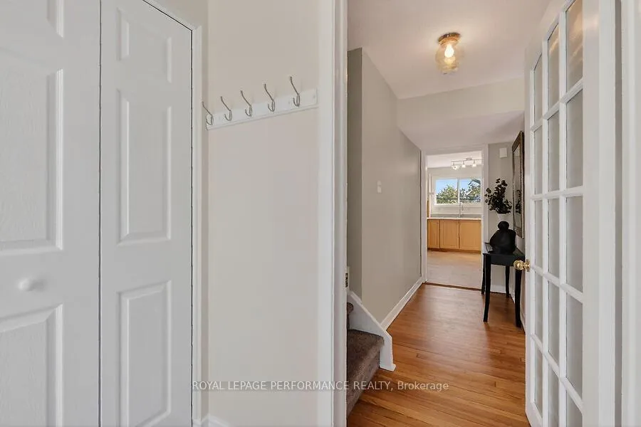 Photo 3 of 30 Mulvagh Avenue, Ottawa, Borden Farm/Stewart Farm/Carleton Heights/Parkwood Hills — HOMEH