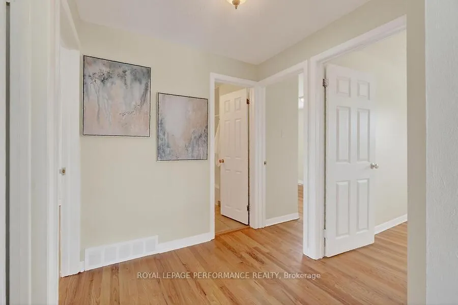 Photo 15 of 30 Mulvagh Avenue, Ottawa, Borden Farm/Stewart Farm/Carleton Heights/Parkwood Hills — HOMEH
