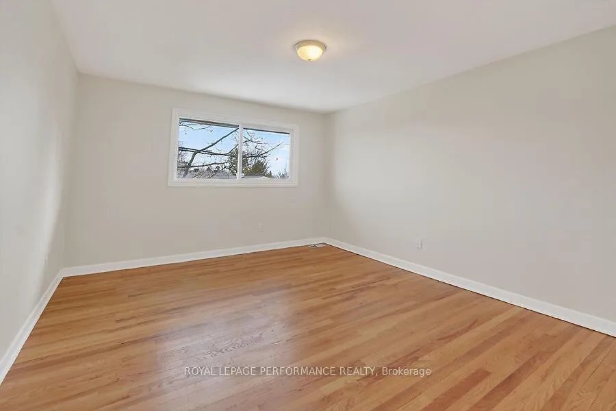Photo 16 of 30 Mulvagh Avenue, Ottawa, Borden Farm/Stewart Farm/Carleton Heights/Parkwood Hills — HOMEH