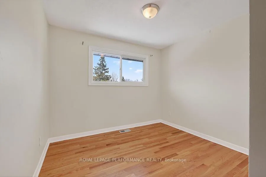 Photo 19 of 30 Mulvagh Avenue, Ottawa, Borden Farm/Stewart Farm/Carleton Heights/Parkwood Hills — HOMEH