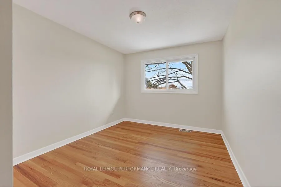 Photo 20 of 30 Mulvagh Avenue, Ottawa, Borden Farm/Stewart Farm/Carleton Heights/Parkwood Hills — HOMEH