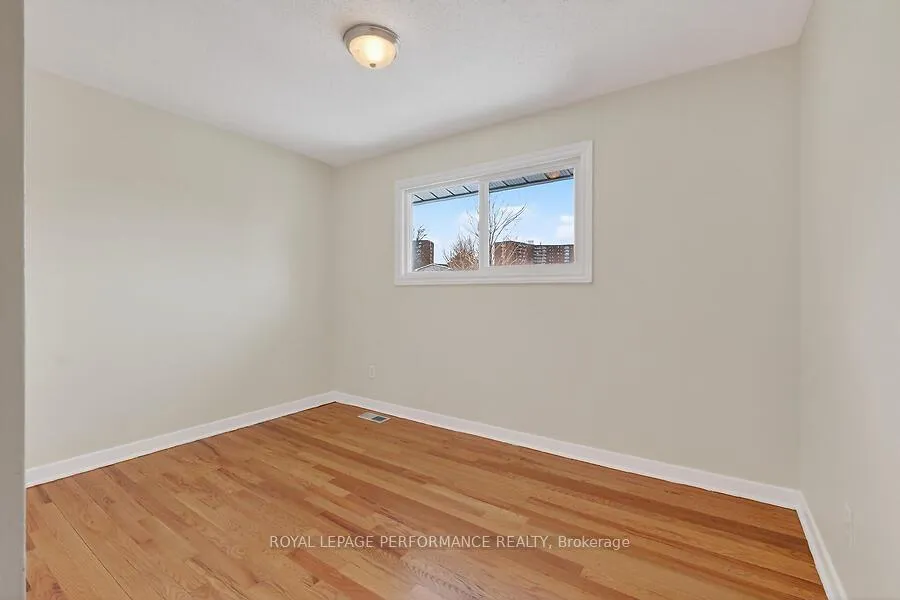Photo 21 of 30 Mulvagh Avenue, Ottawa, Borden Farm/Stewart Farm/Carleton Heights/Parkwood Hills — HOMEH