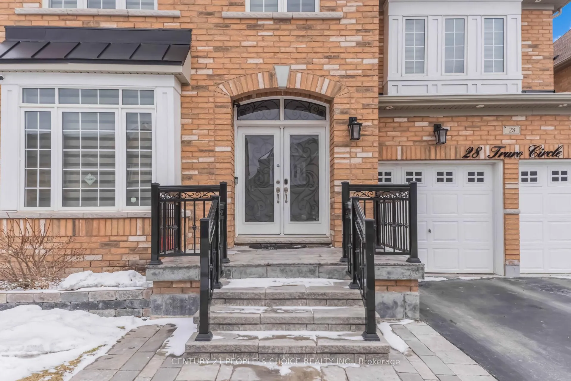 Photo 3 of 28 Truro Circle, Brampton, Northwest Brampton — HOMEH