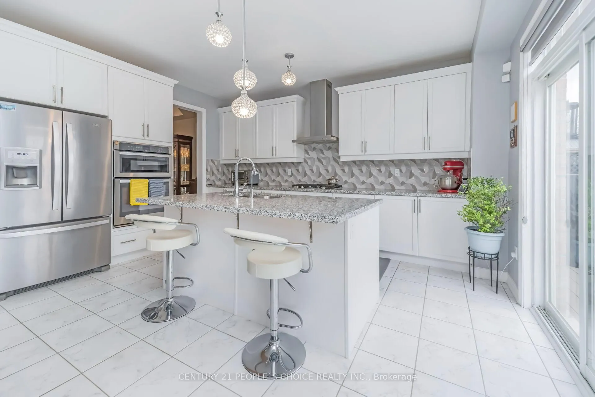 Photo 15 of 28 Truro Circle, Brampton, Northwest Brampton — HOMEH