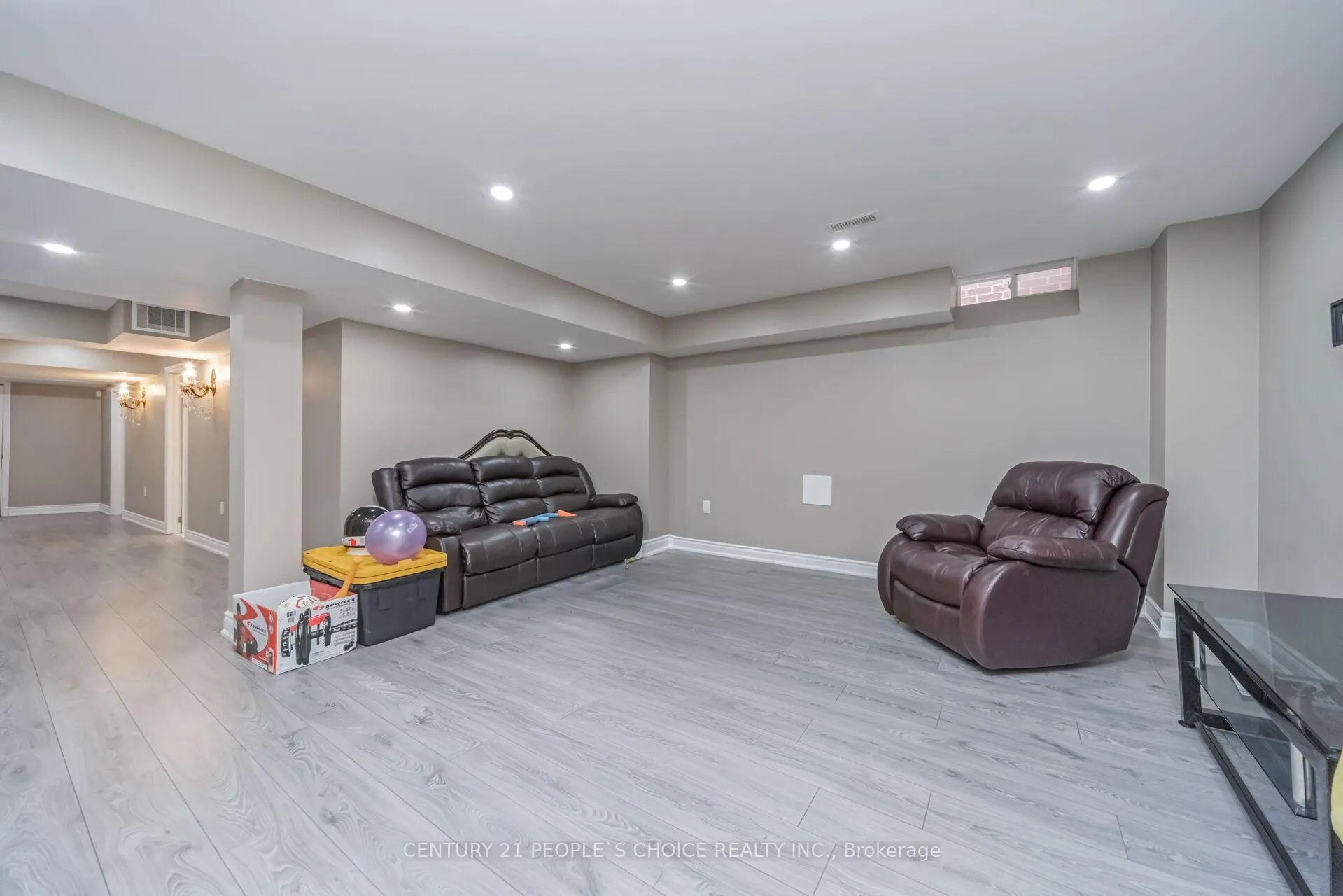 Photo 42 of 28 Truro Circle, Brampton, Northwest Brampton — HOMEH