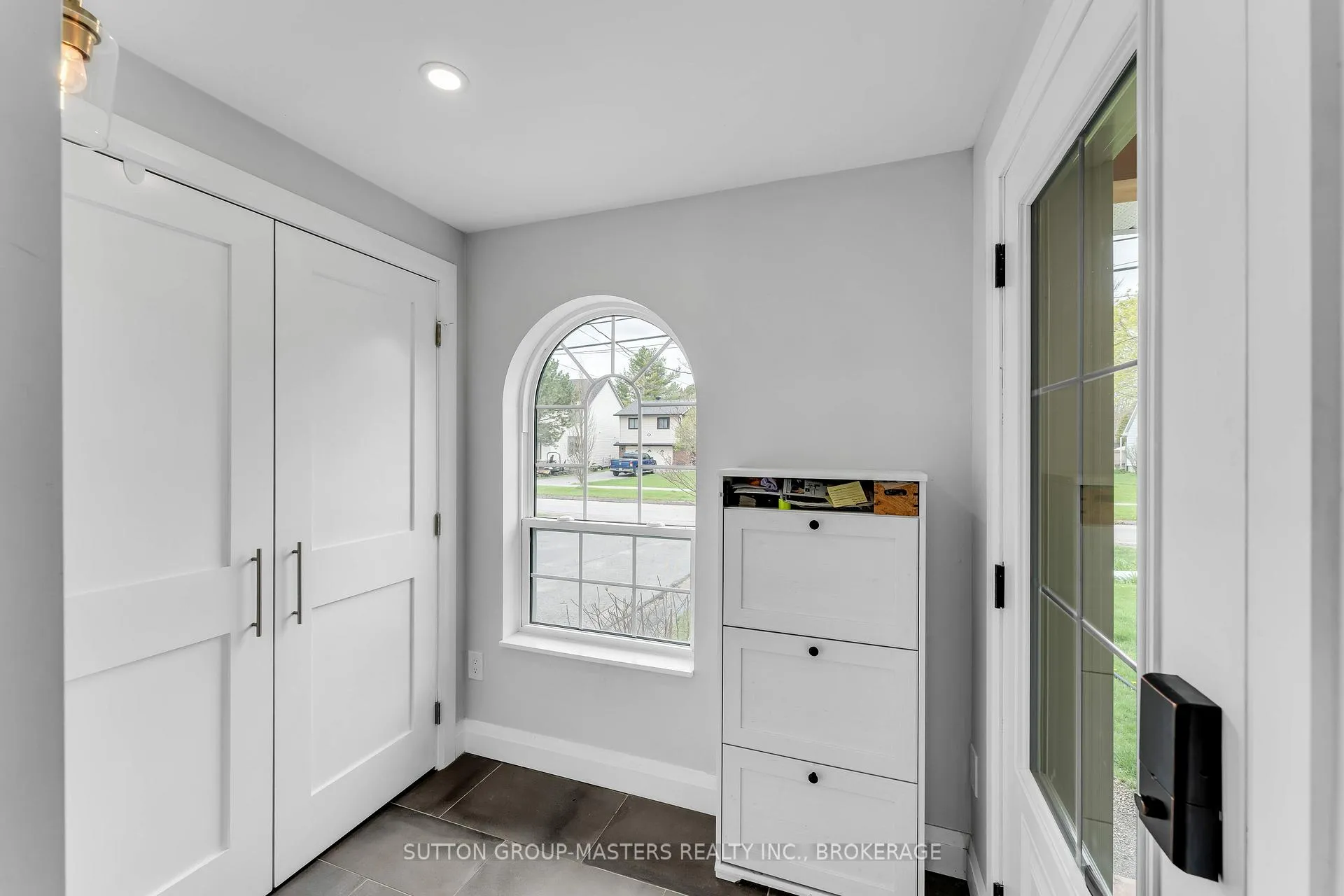 Photo 4 of 22 Montgomery Boulevard, Kingston, City Southwest — HOMEH
