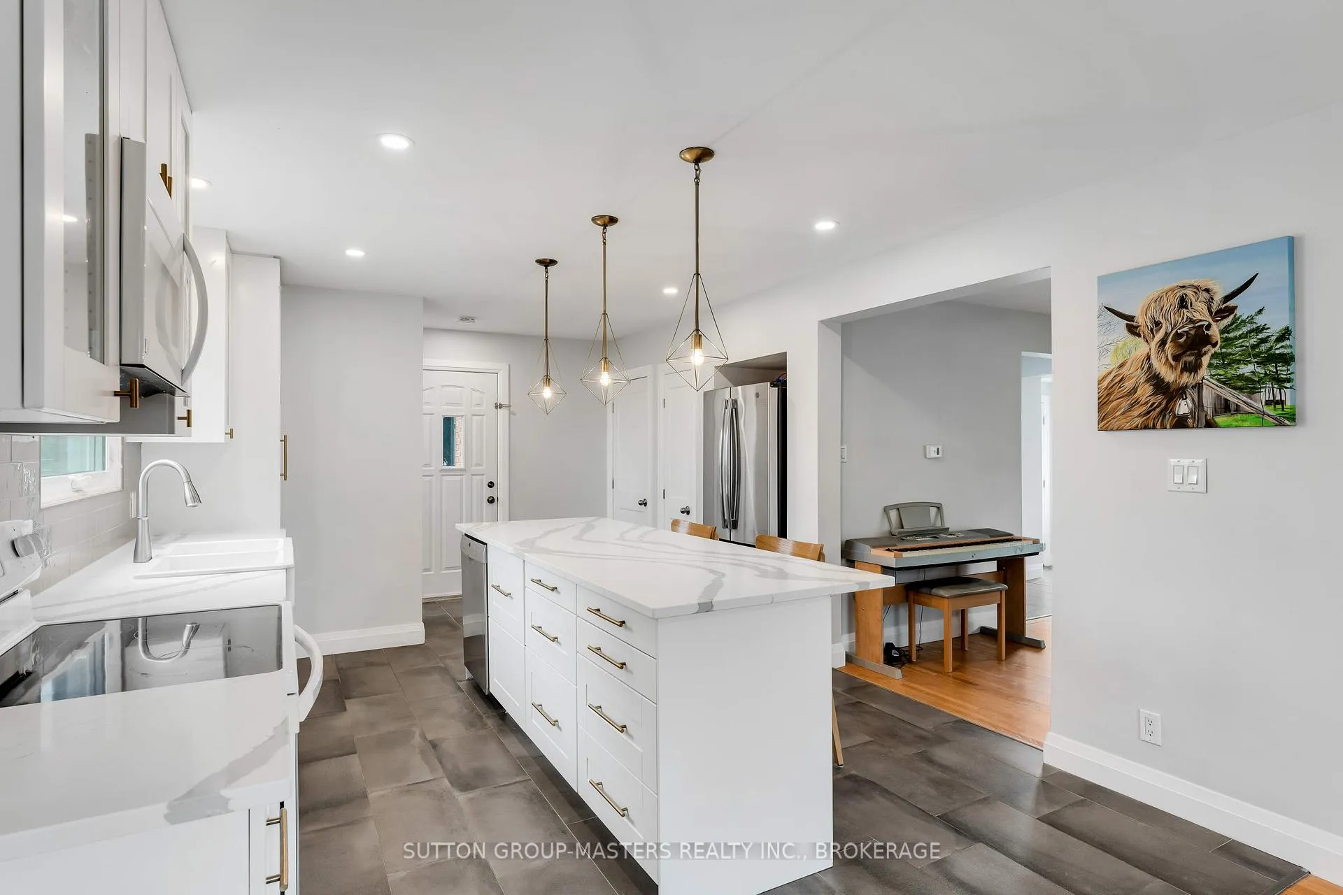 Photo 10 of 22 Montgomery Boulevard, Kingston, City Southwest — HOMEH