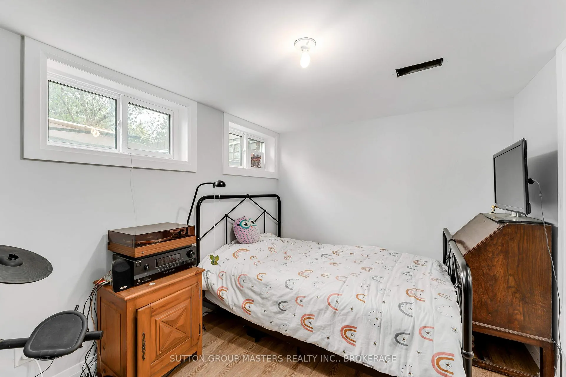 Photo 38 of 22 Montgomery Boulevard, Kingston, City Southwest — HOMEH