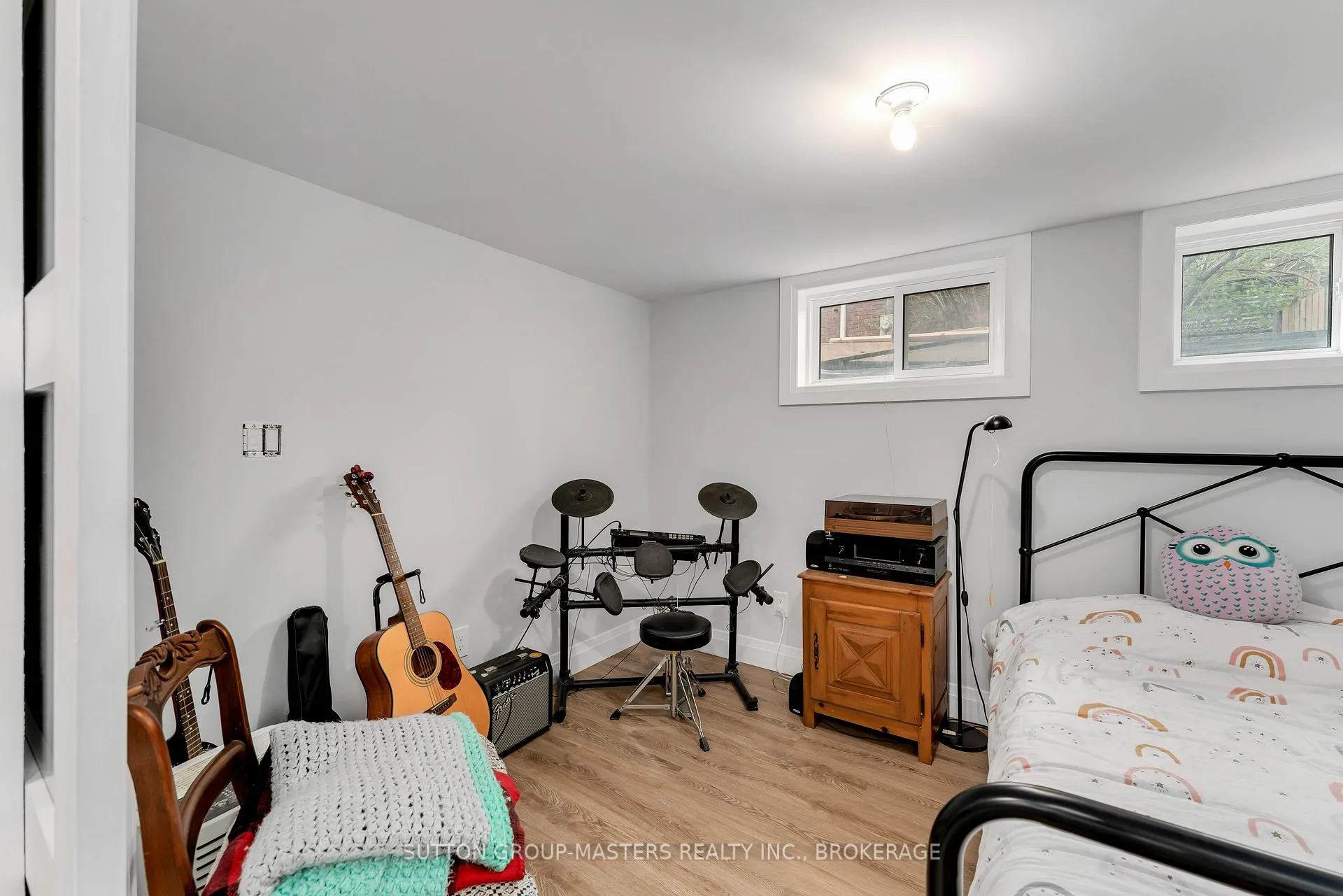 Photo 39 of 22 Montgomery Boulevard, Kingston, City Southwest — HOMEH