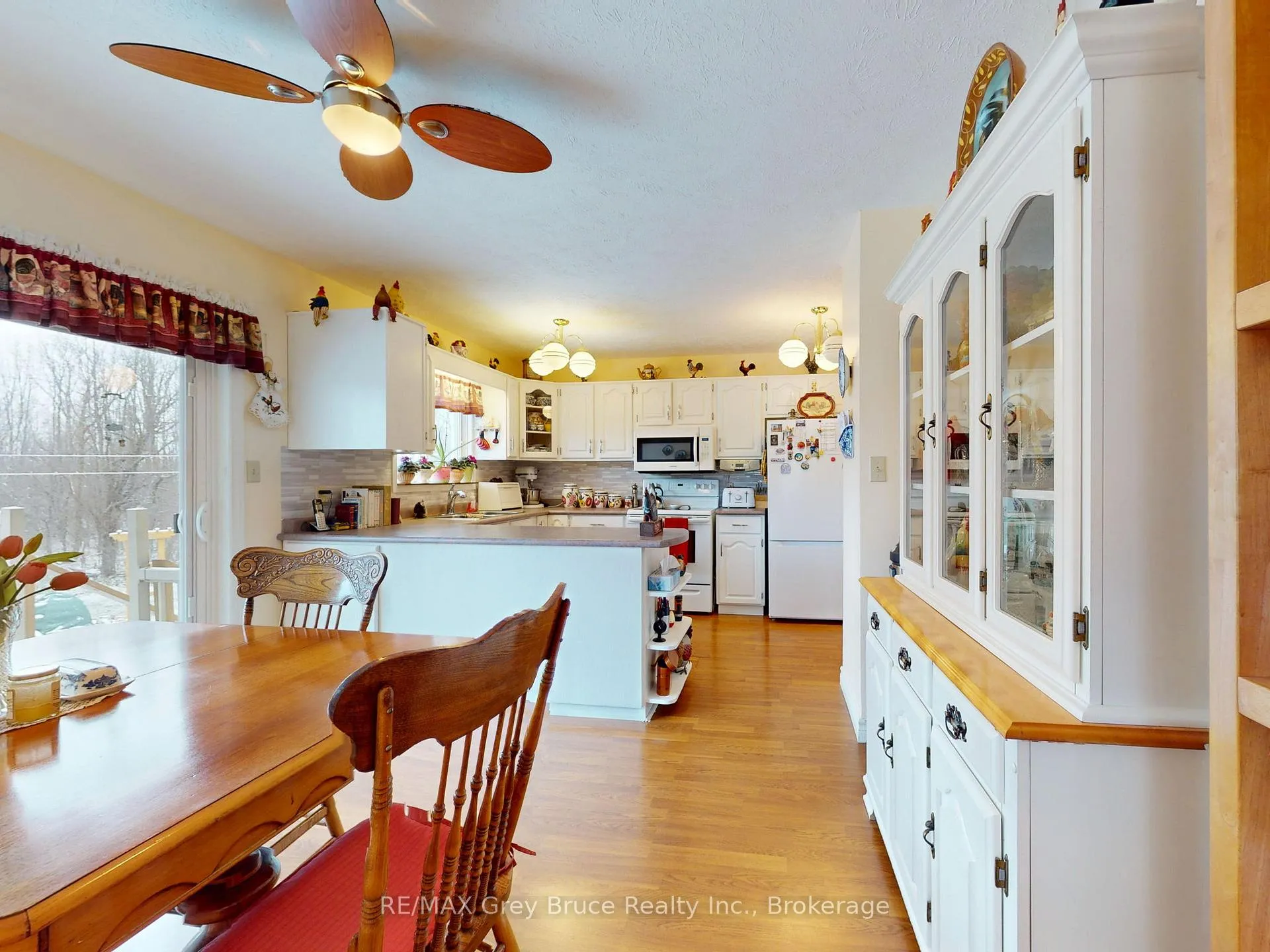 Photo 12 of 560 20th Street E, Owen Sound — HOMEH