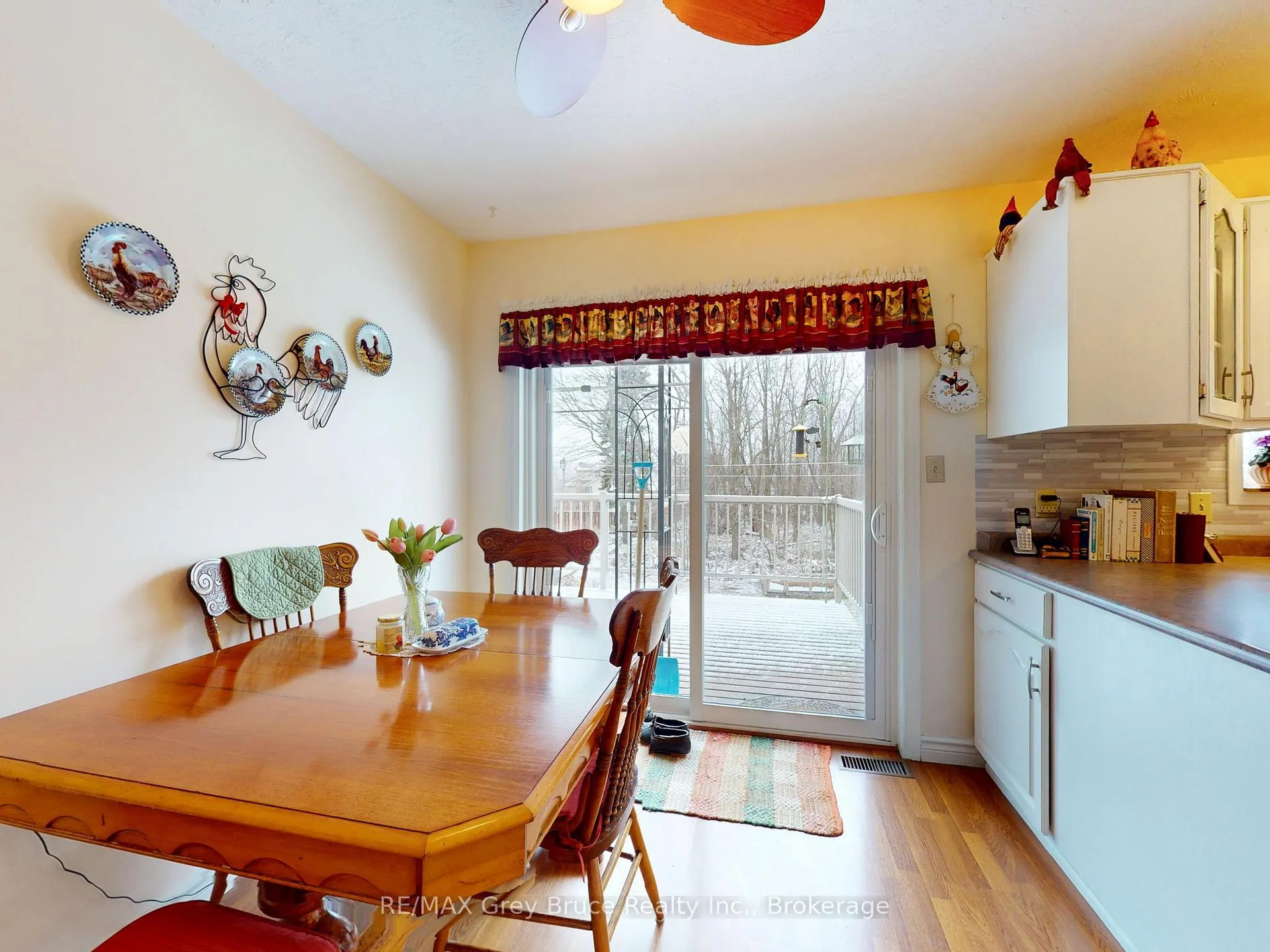 Photo 13 of 560 20th Street E, Owen Sound — HOMEH
