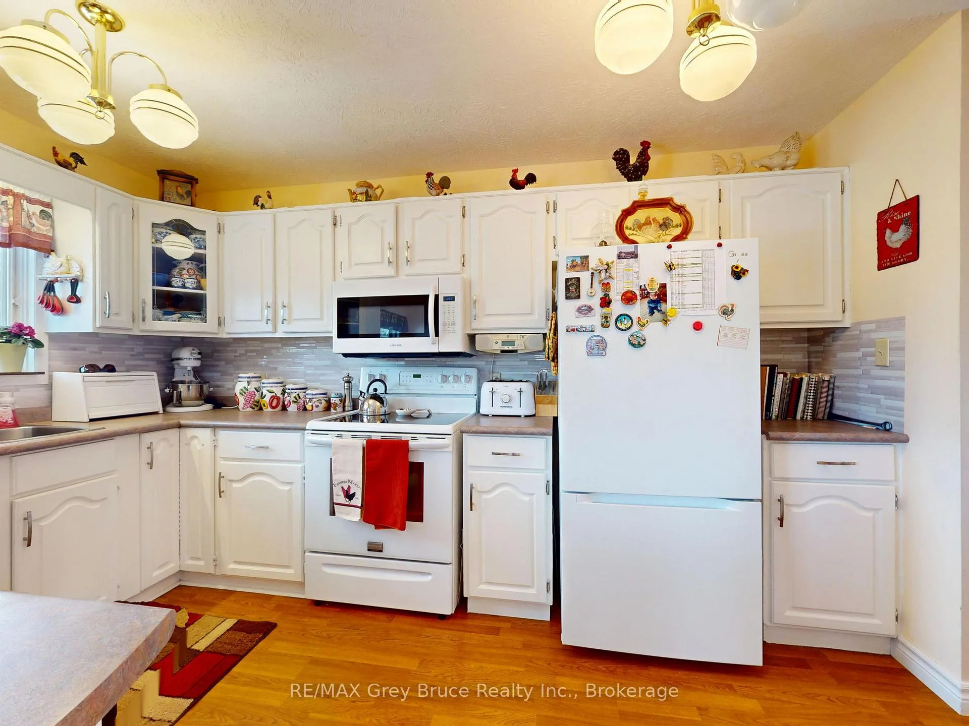 Photo 16 of 560 20th Street E, Owen Sound — HOMEH