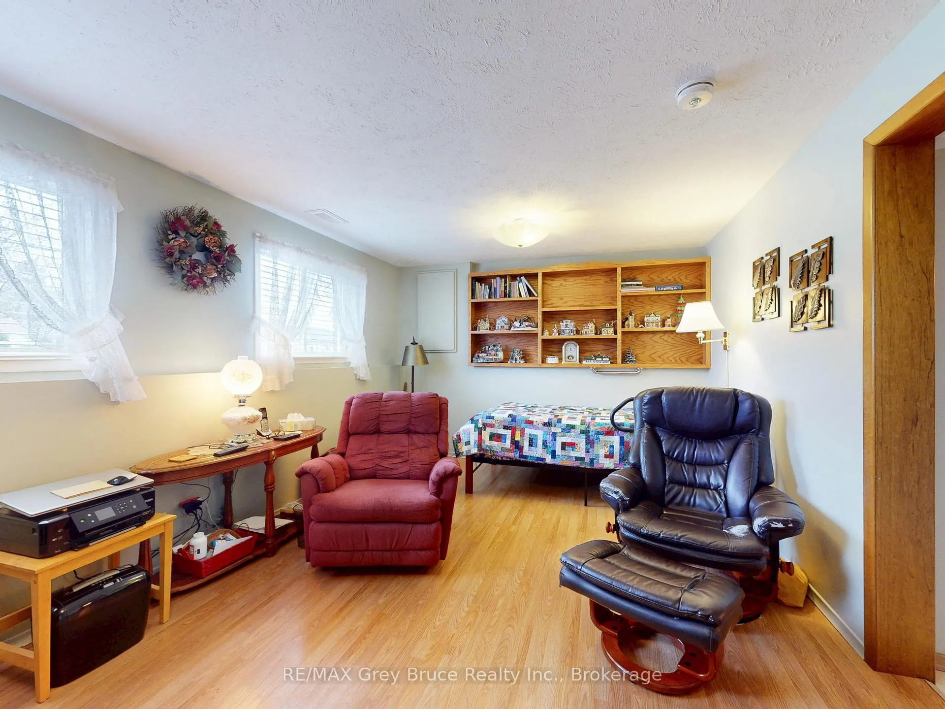 Photo 31 of 560 20th Street E, Owen Sound — HOMEH