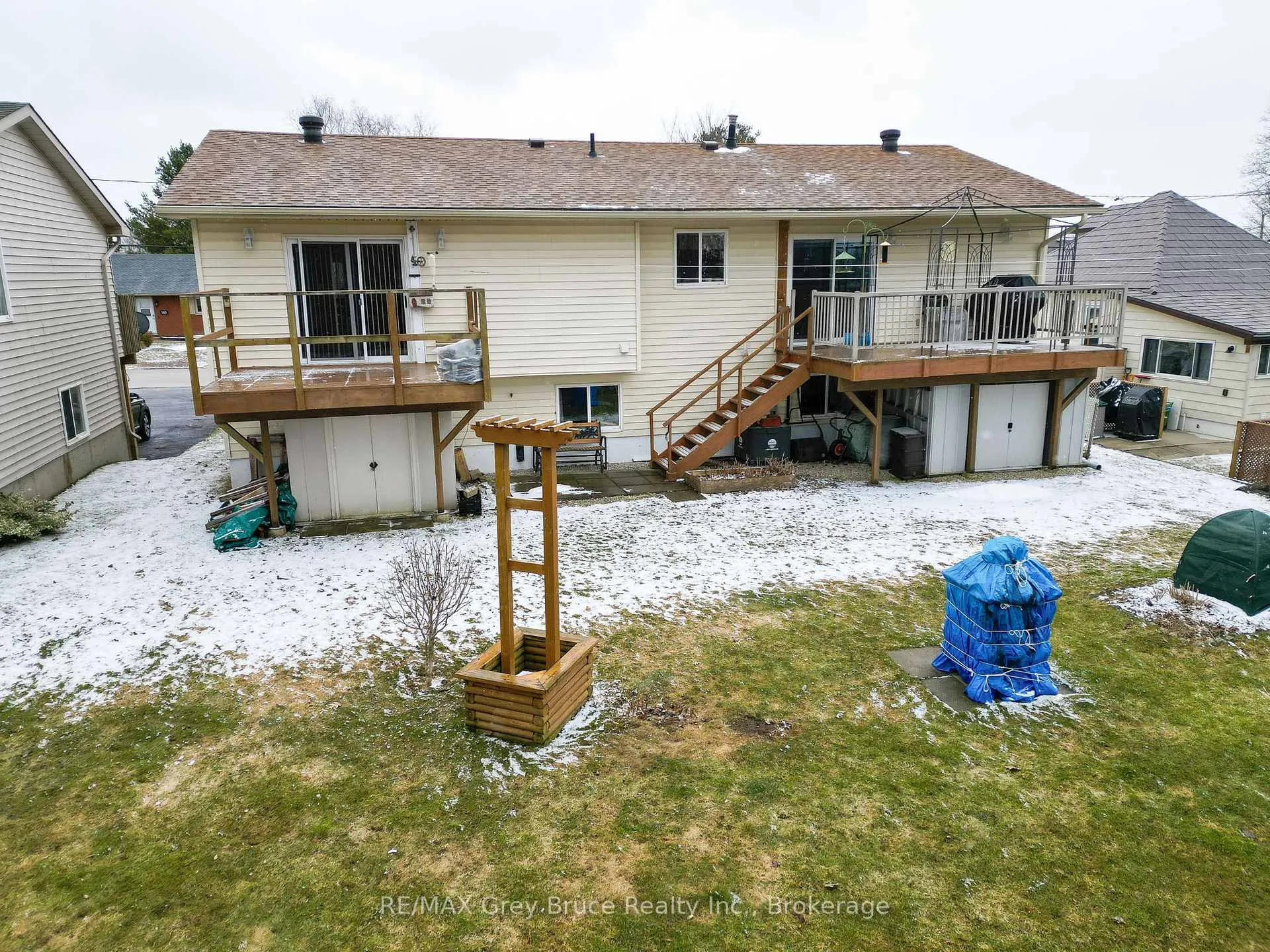 Photo 47 of 560 20th Street E, Owen Sound — HOMEH