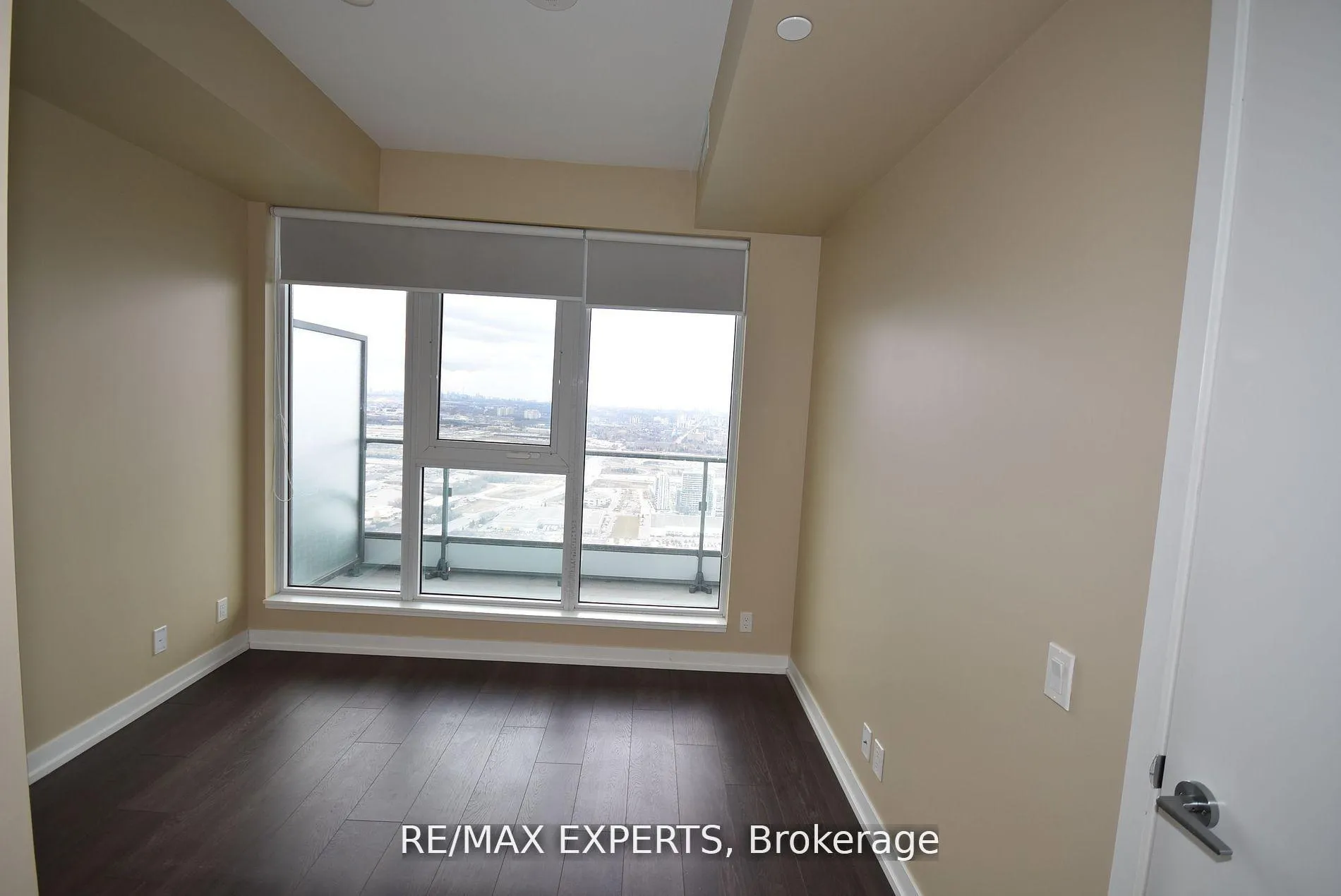Photo 14 of Unit 5905, 5 Buttermill Avenue, Vaughan, Vaughan Corporate Centre — HOMEH