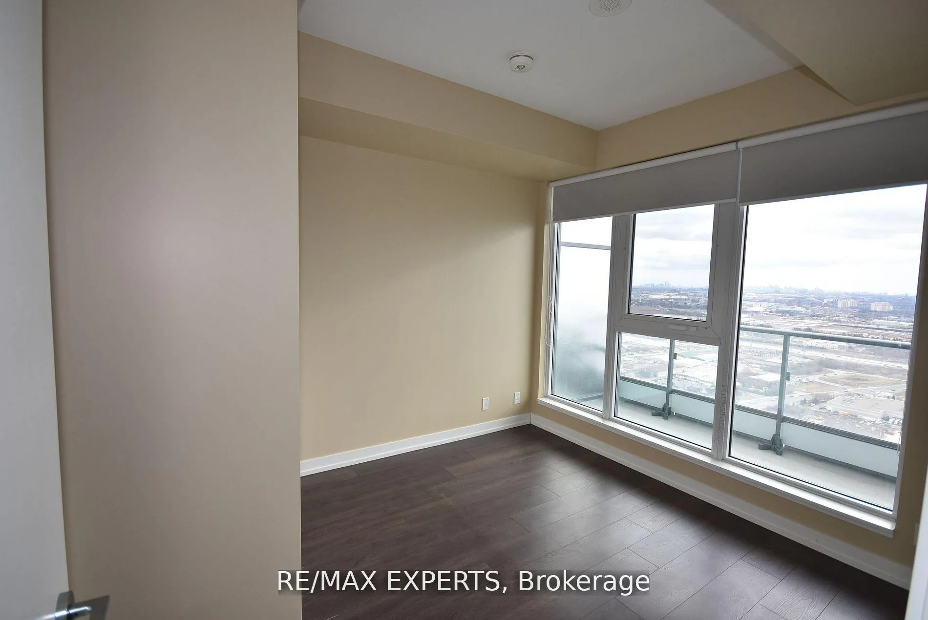 Photo 15 of Unit 5905, 5 Buttermill Avenue, Vaughan, Vaughan Corporate Centre — HOMEH