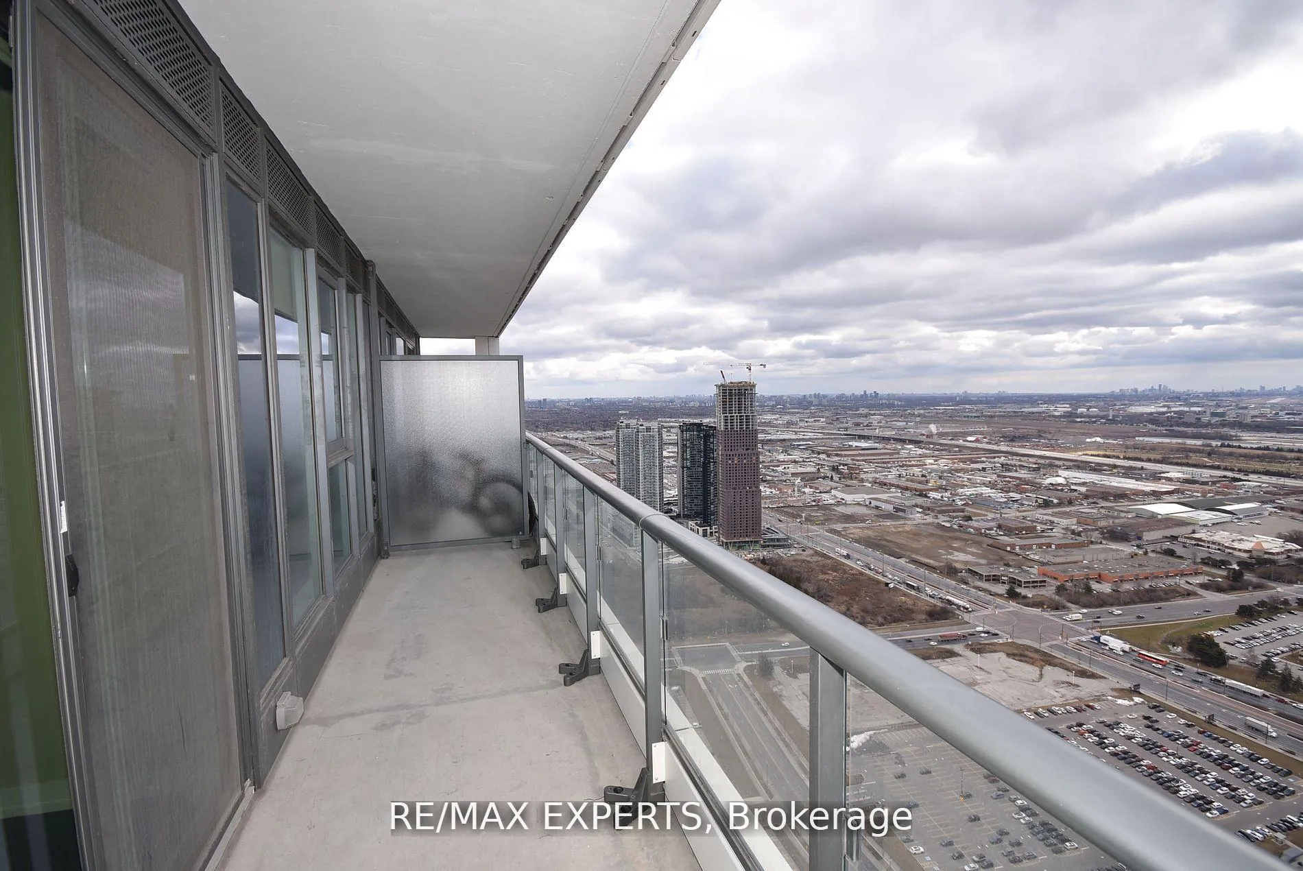 Photo 23 of Unit 5905, 5 Buttermill Avenue, Vaughan, Vaughan Corporate Centre — HOMEH